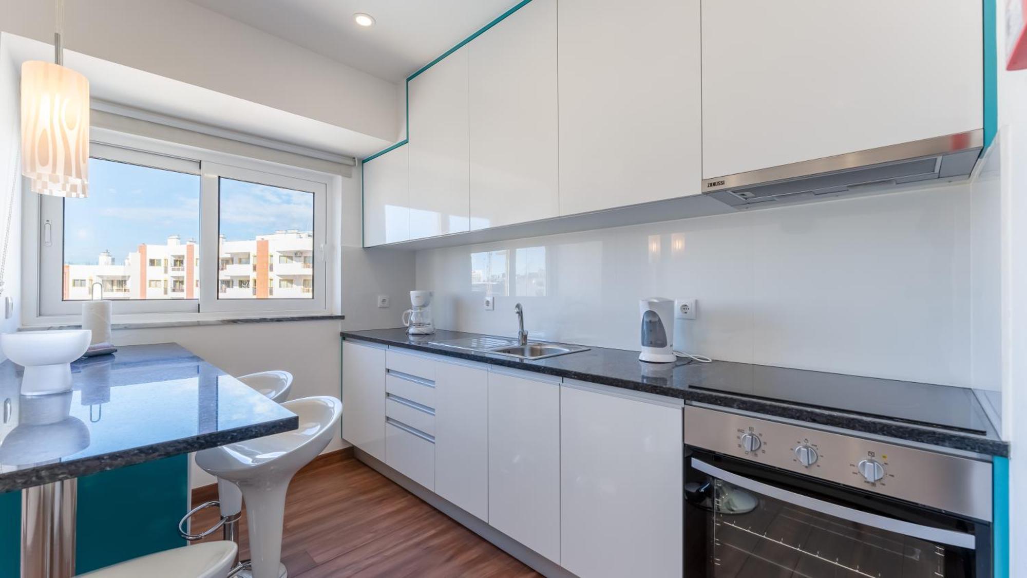 Serene Blue 1 Bdr Flat With Balcony By Lovelystay Portimão Exterior foto